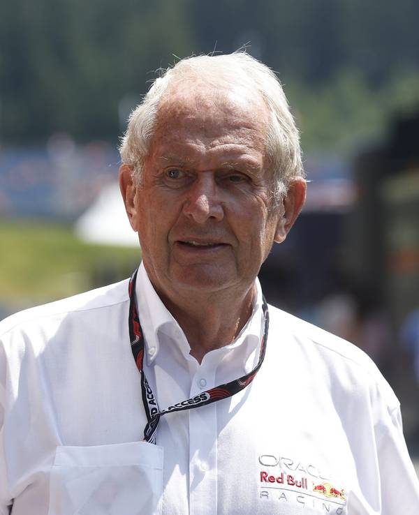Red-Bull-Motorsport-Berater Helmut Marko kommt zum freien Training beim Großen Preis von Österreich.