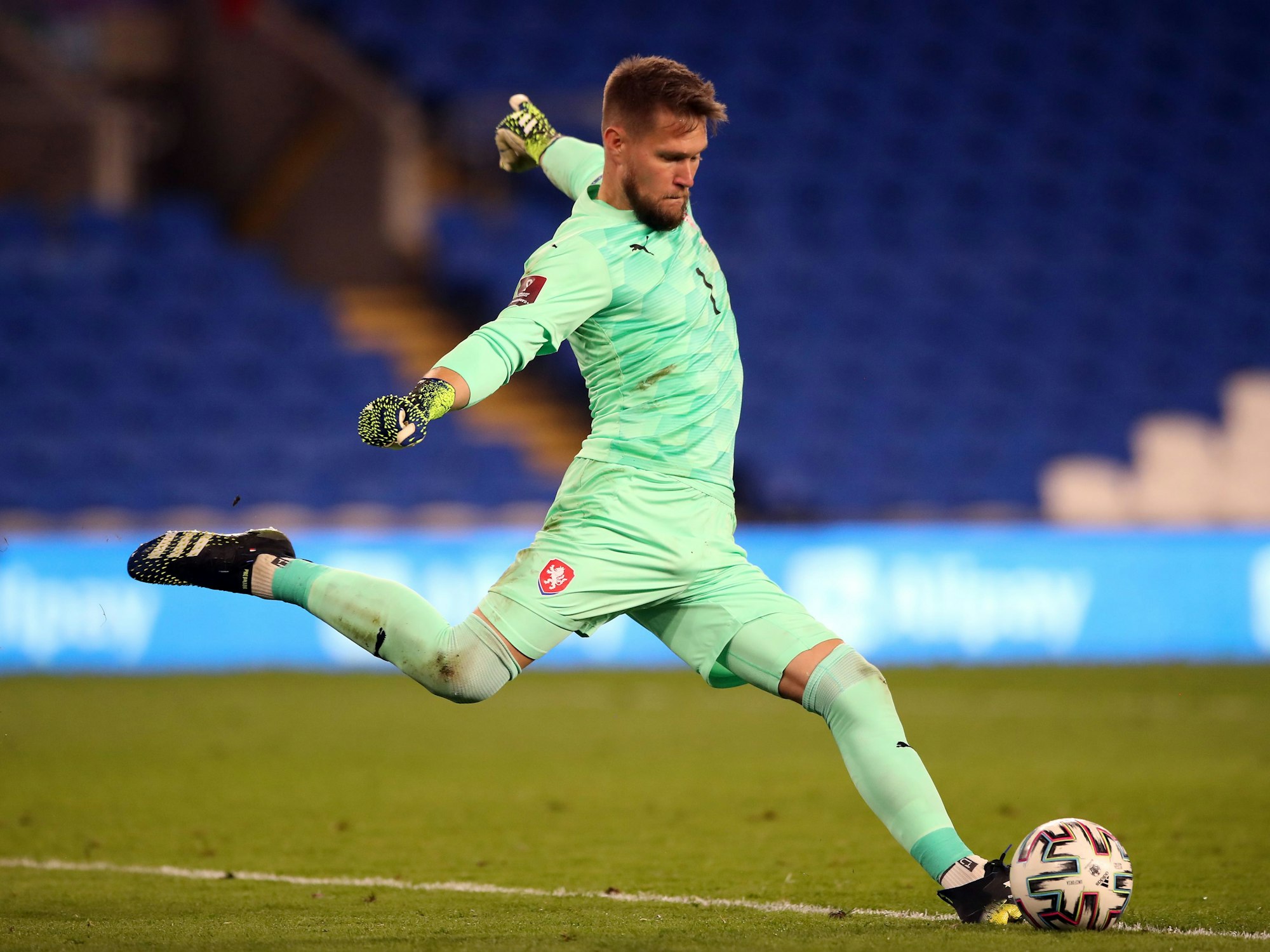 Tschechiens Torhüter Tomas Vaclik in Aktion.