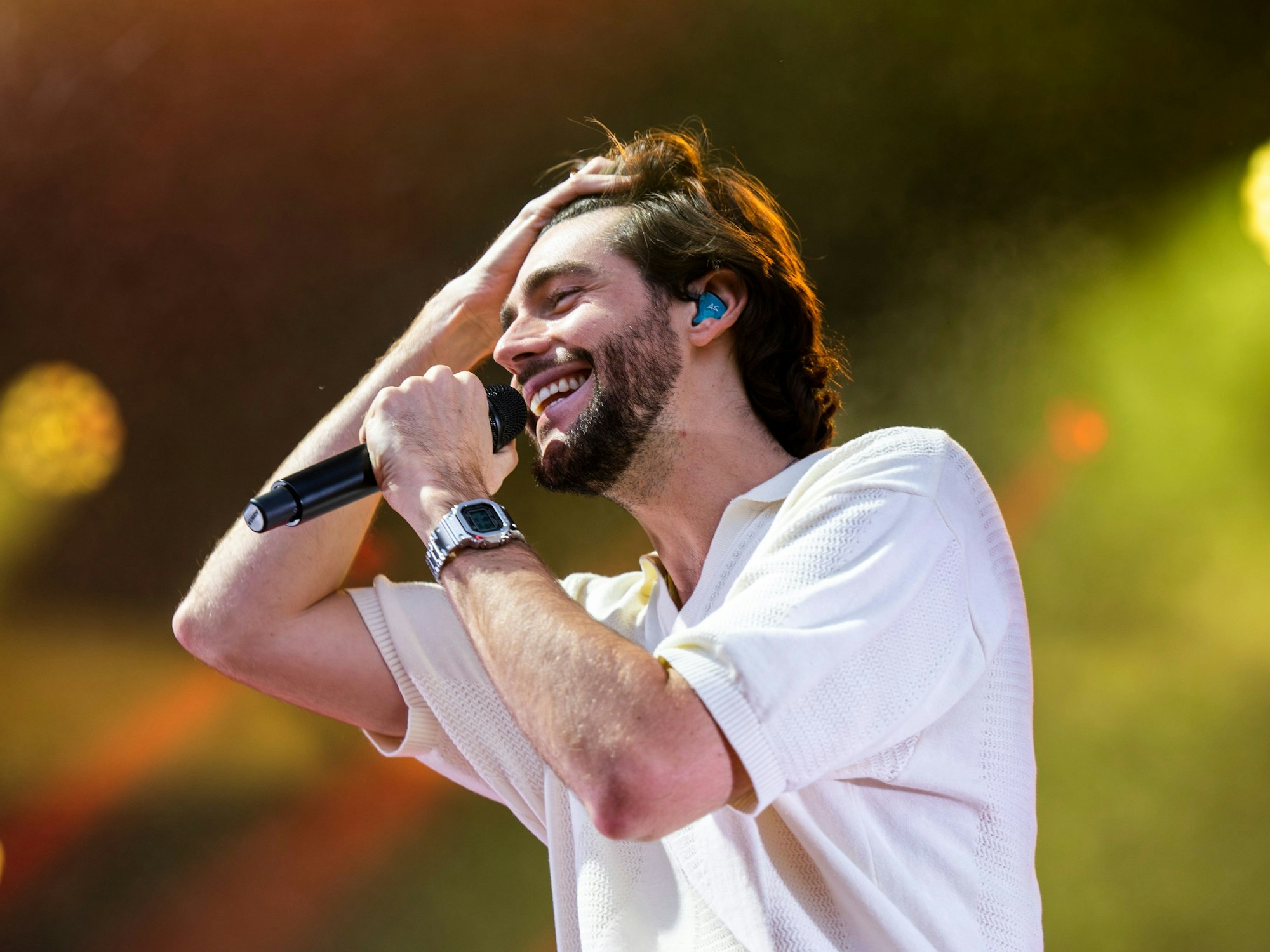 Alvaro Soler gab ein Konzert vor dem Dom.