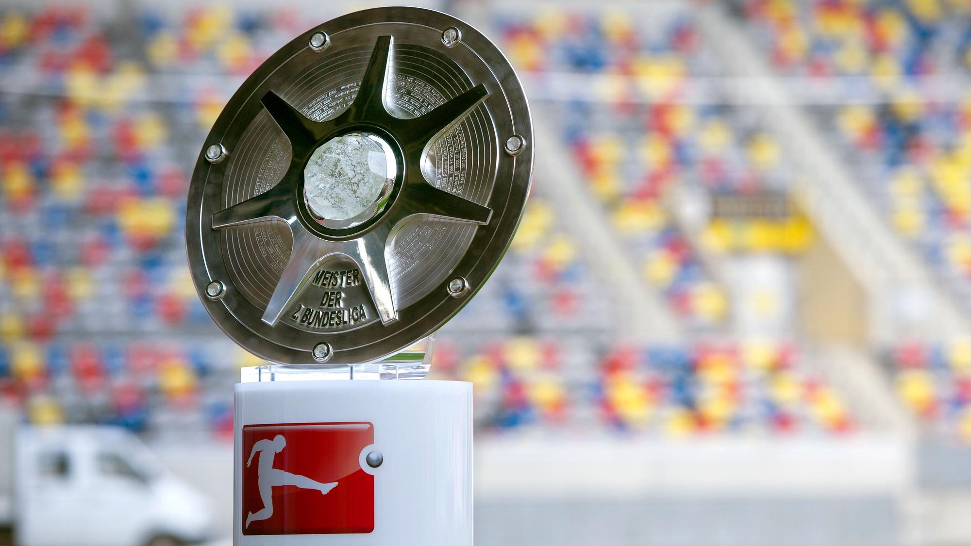 Die Schale für den Meister der 2. Bundesliga.