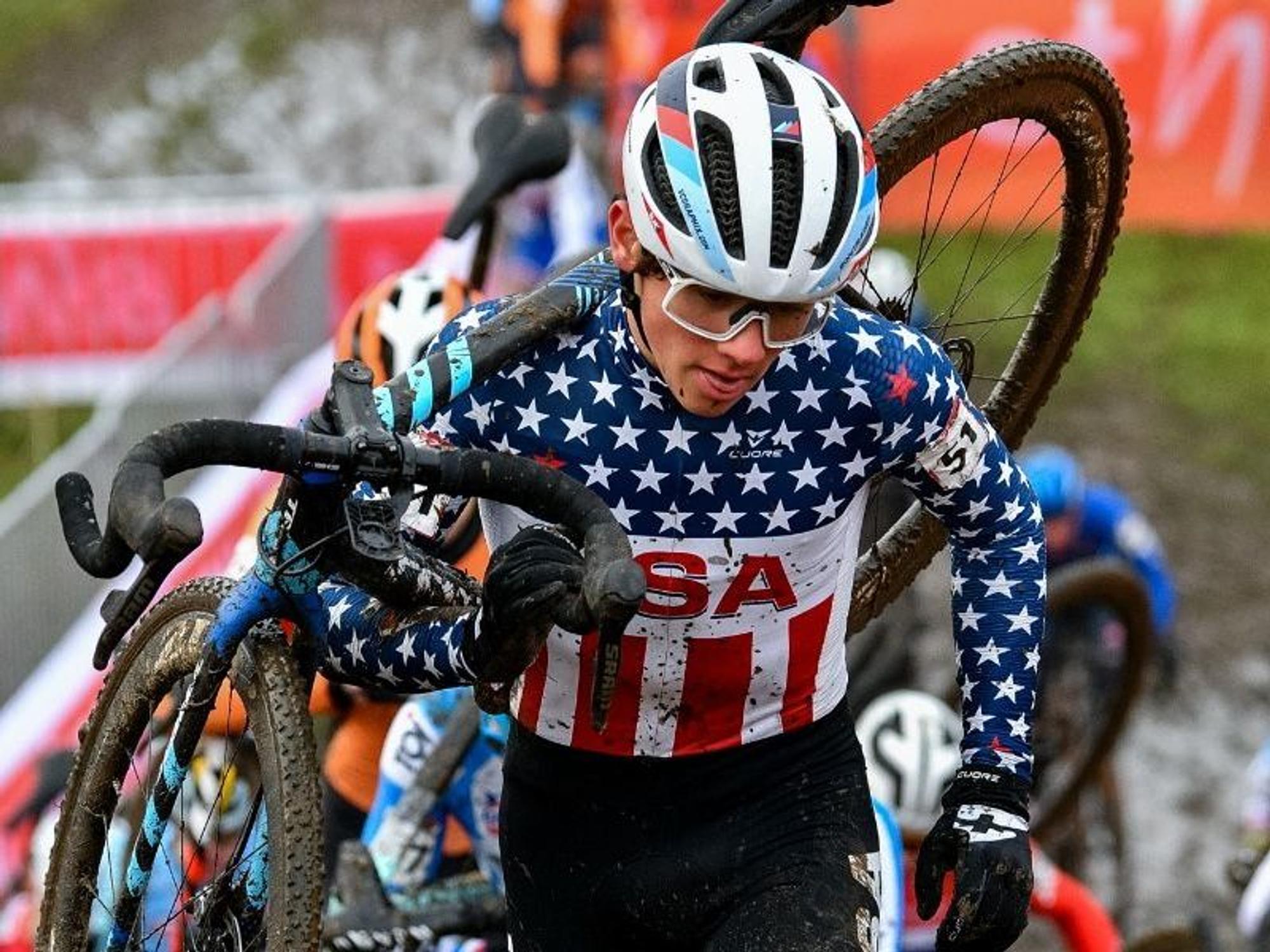 Mountainbike-Talent Magnus White auf dem Fahrrad.