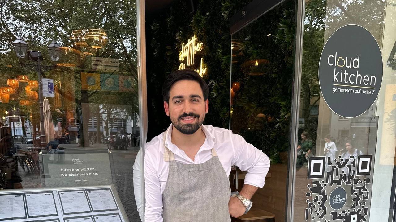 Anil Balci in der neuen Cloudkitchen-Filiale in Köln.