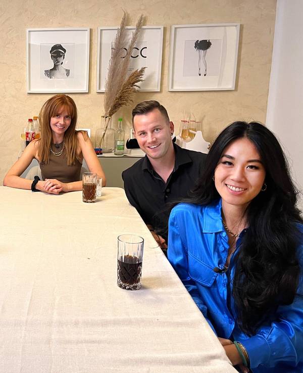 Ceddo, Seyda, Gastgeberin Sandra, Horst und Ngoc.