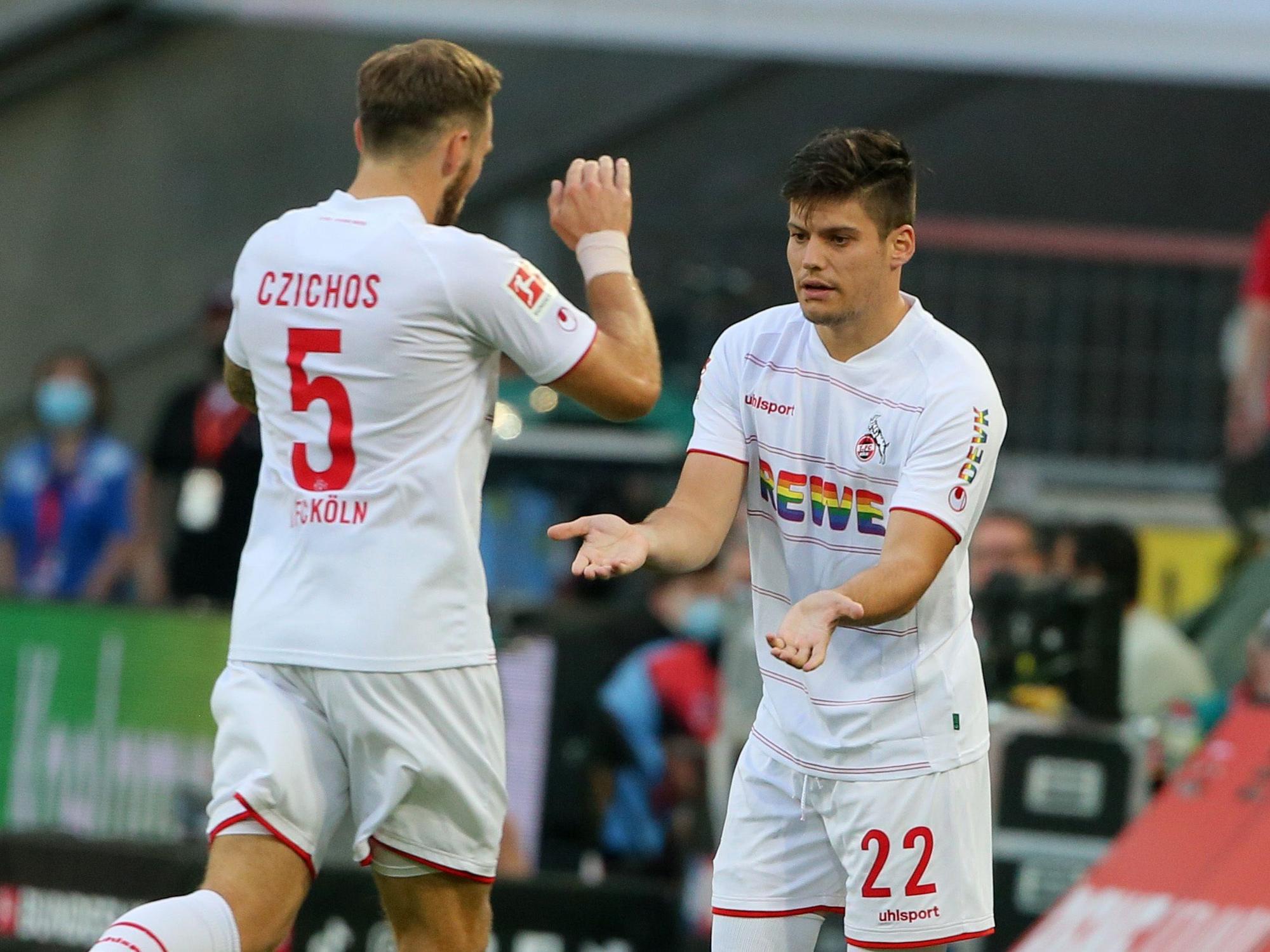 Jorge Mere wird für Rafael Czichos eingewechselt.