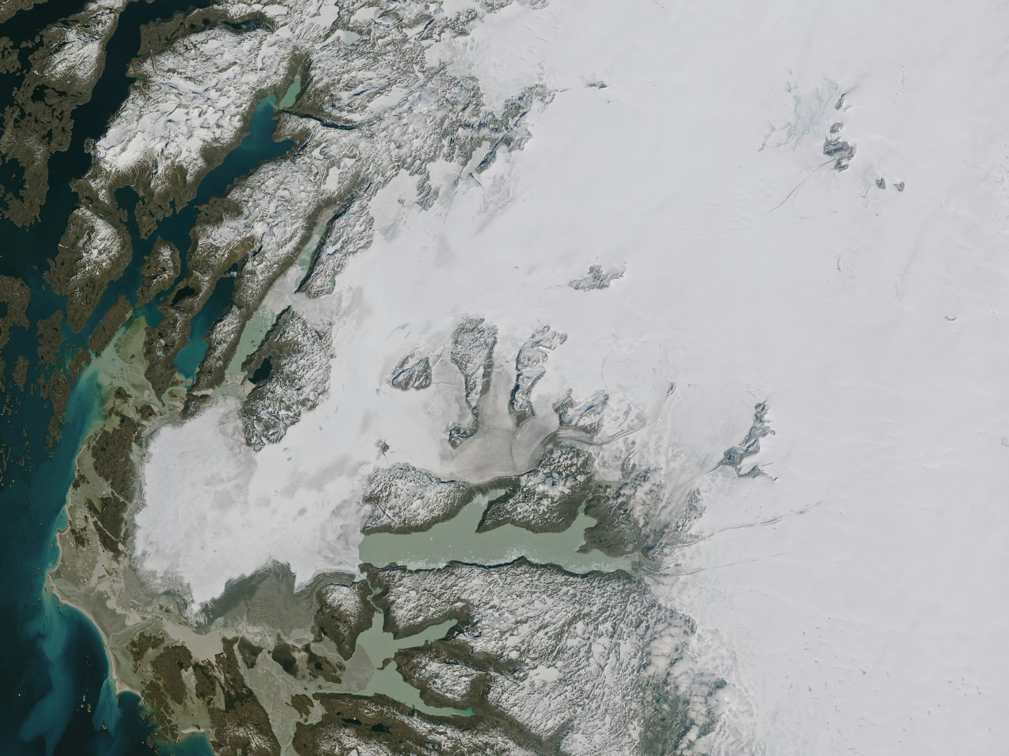 Warmes Wetter führte im Juni und Juli 2023 zu erheblicher Schmelze, insbesondere im südlichen Teil Grönlands.