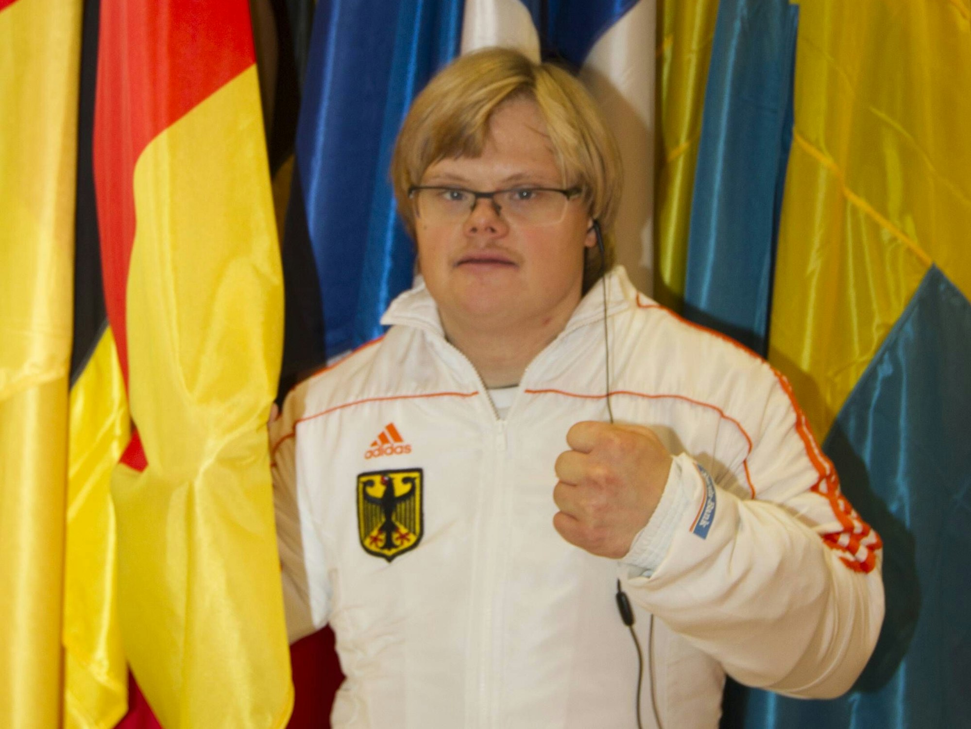 Victor Gdowczok ballt die Faust.