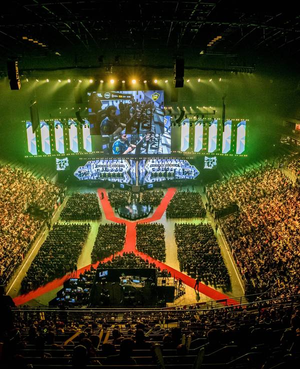 E-Wettkampf in der Lanxess Arena Köln.