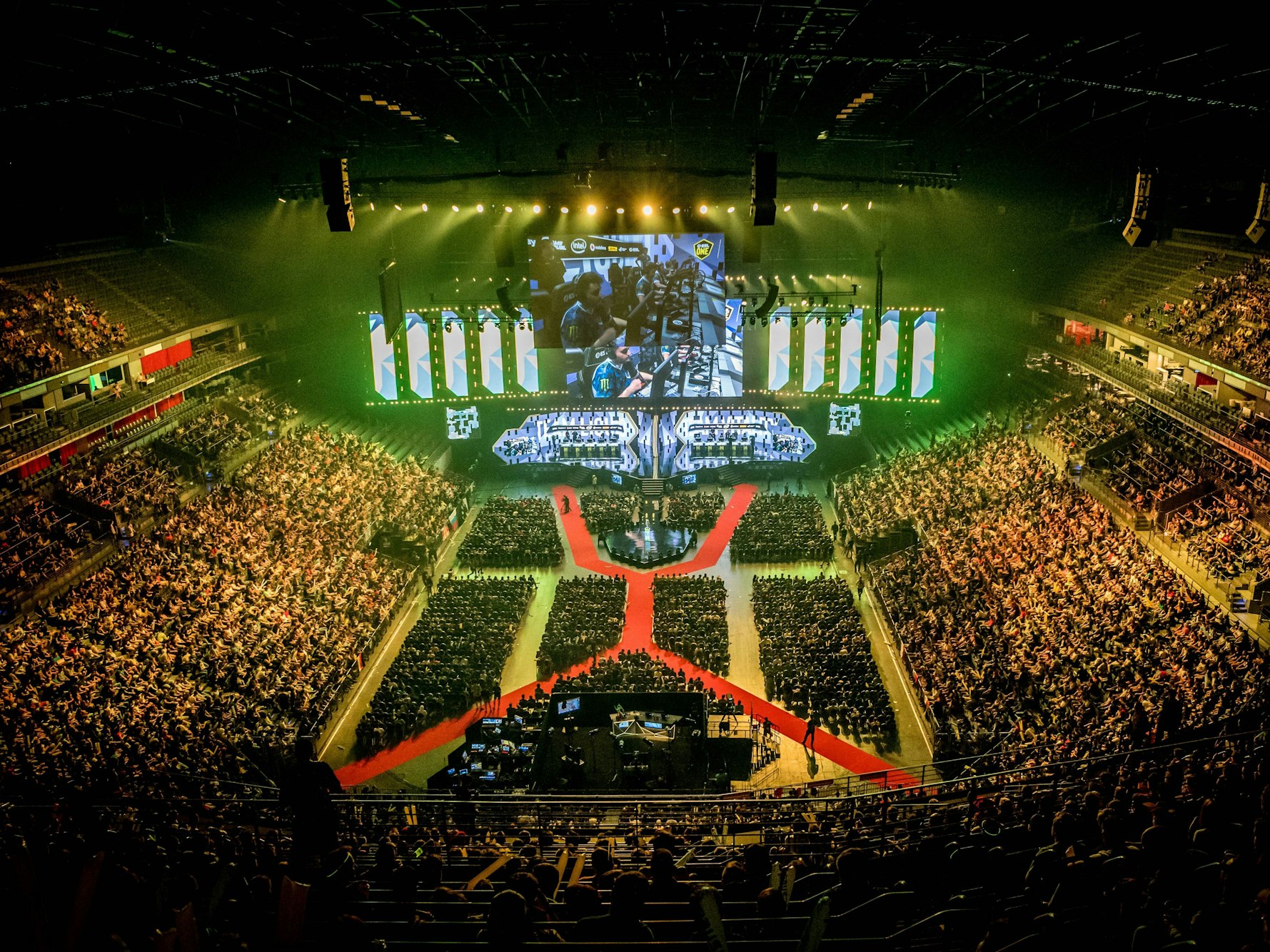 E-Wettkampf in der Lanxess Arena Köln.