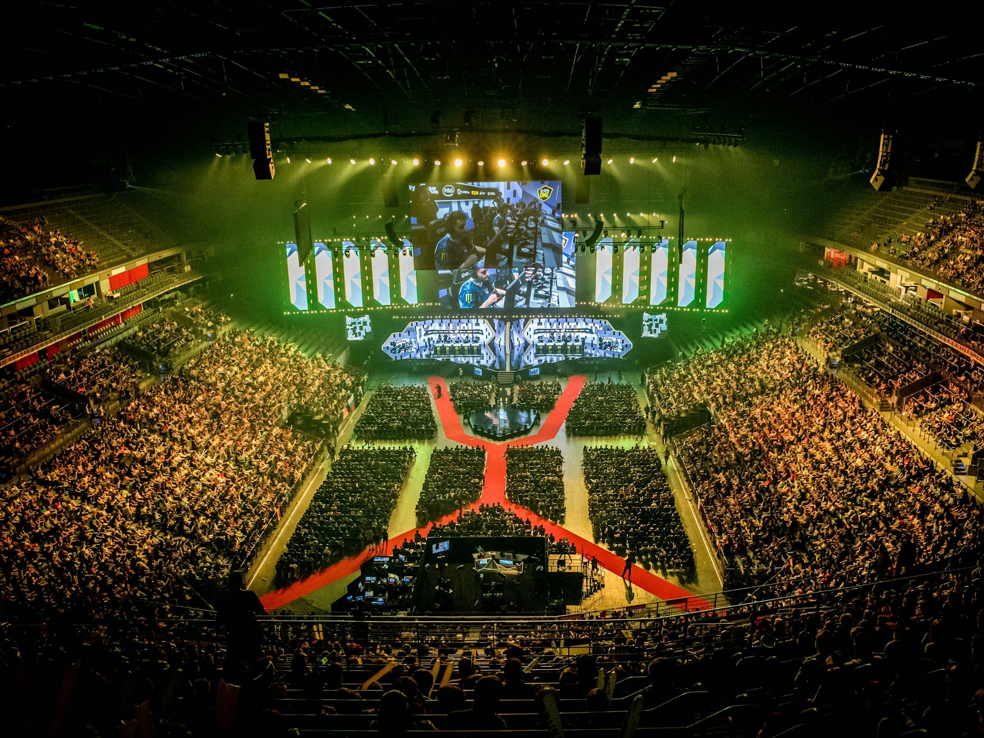 E-Wettkampf in der Lanxess Arena Köln.