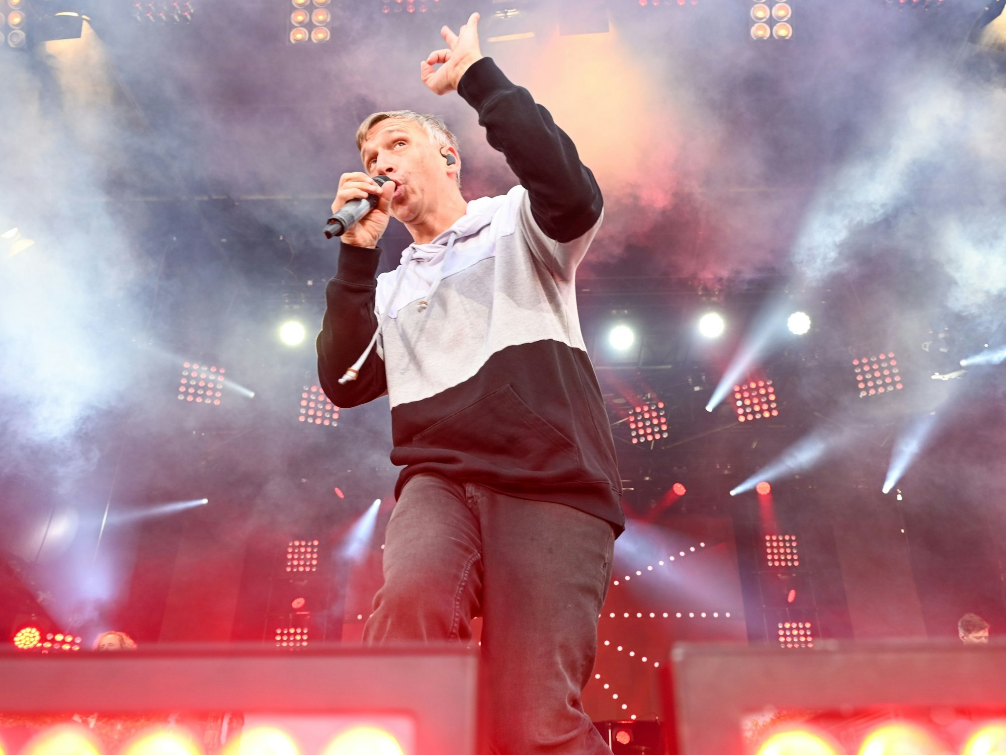 Kasalla beim Sessionsauftakt Kölner Karneval.