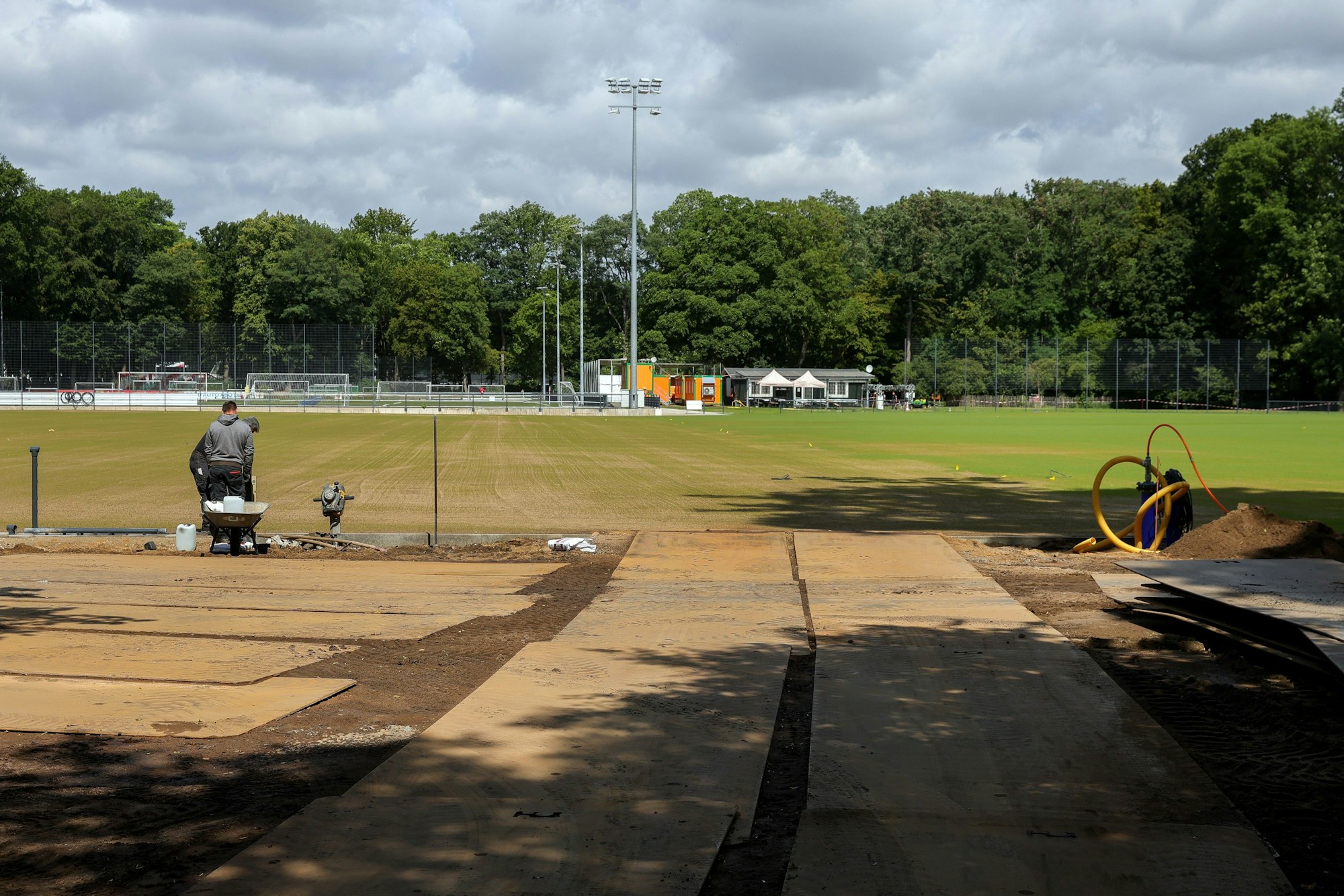 Bauarbeiten am Geißbockheim.