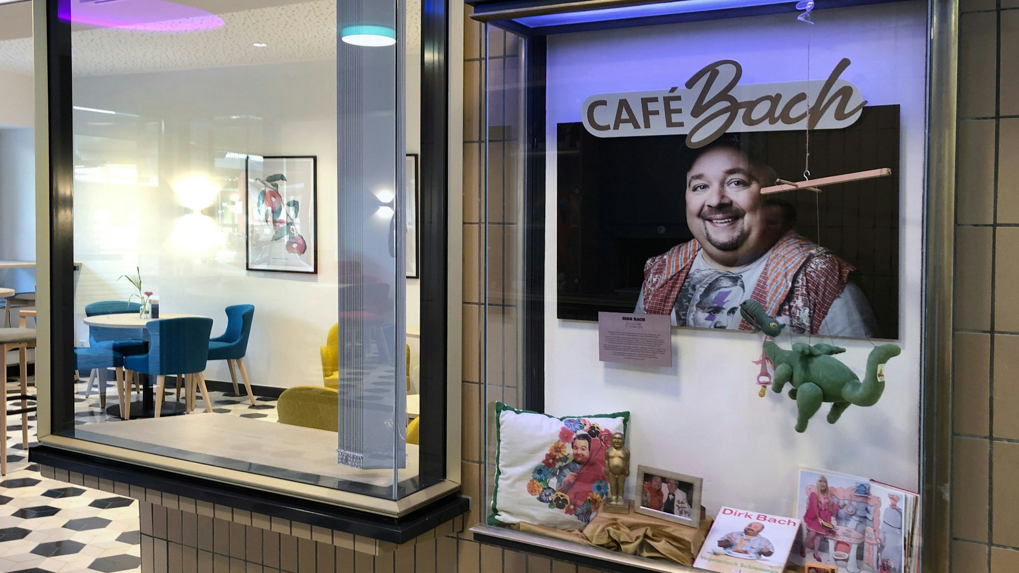 Das Dirk-Bach-Café in Köln