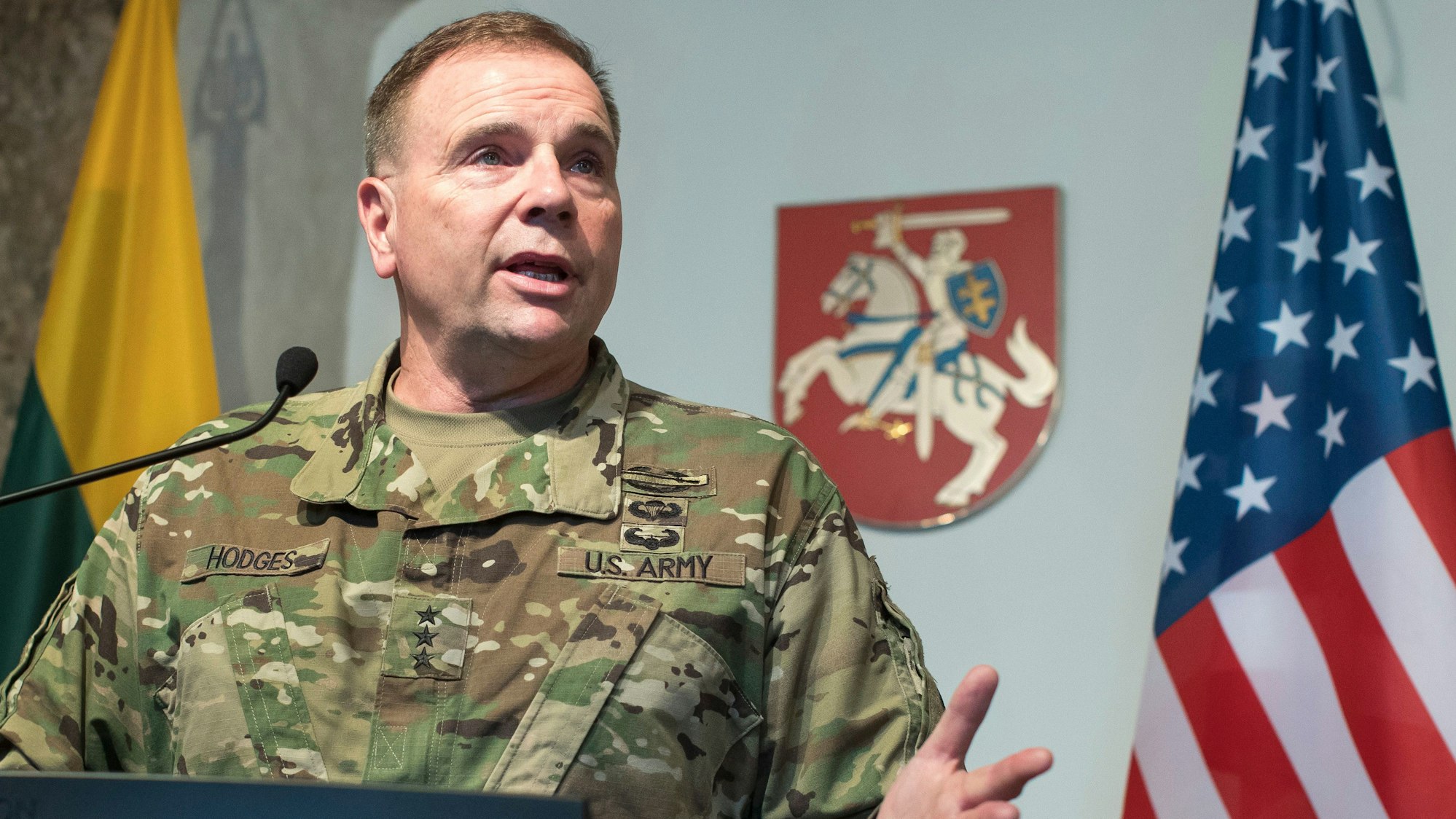 Der US-General Ben Hodges (hier auf einem Archivbild aus dem Jahr 2017) kritisierte deutsche Forderungen nach Verhandlungen mit Putin scharf.