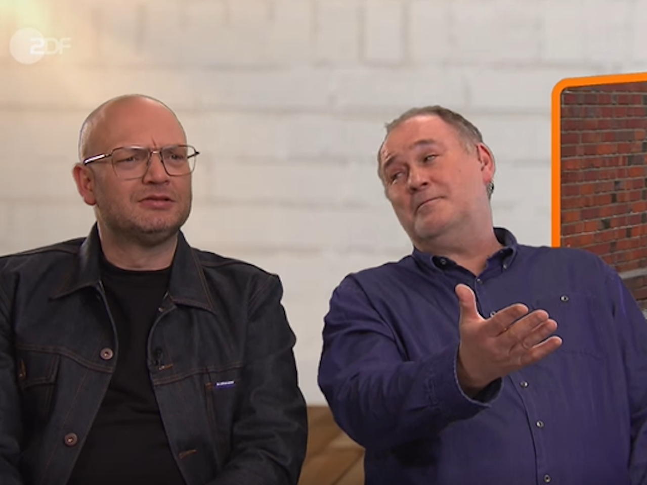 Sven Deutschmanek (l.), und Waldi reden.