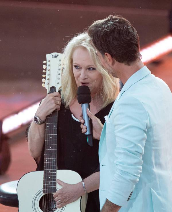 Nicole im Gespräch mit Florian Silbereisen.