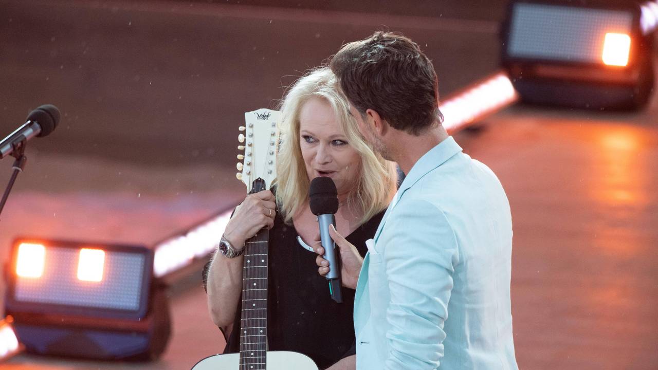 Nicole im Gespräch mit Florian Silbereisen.