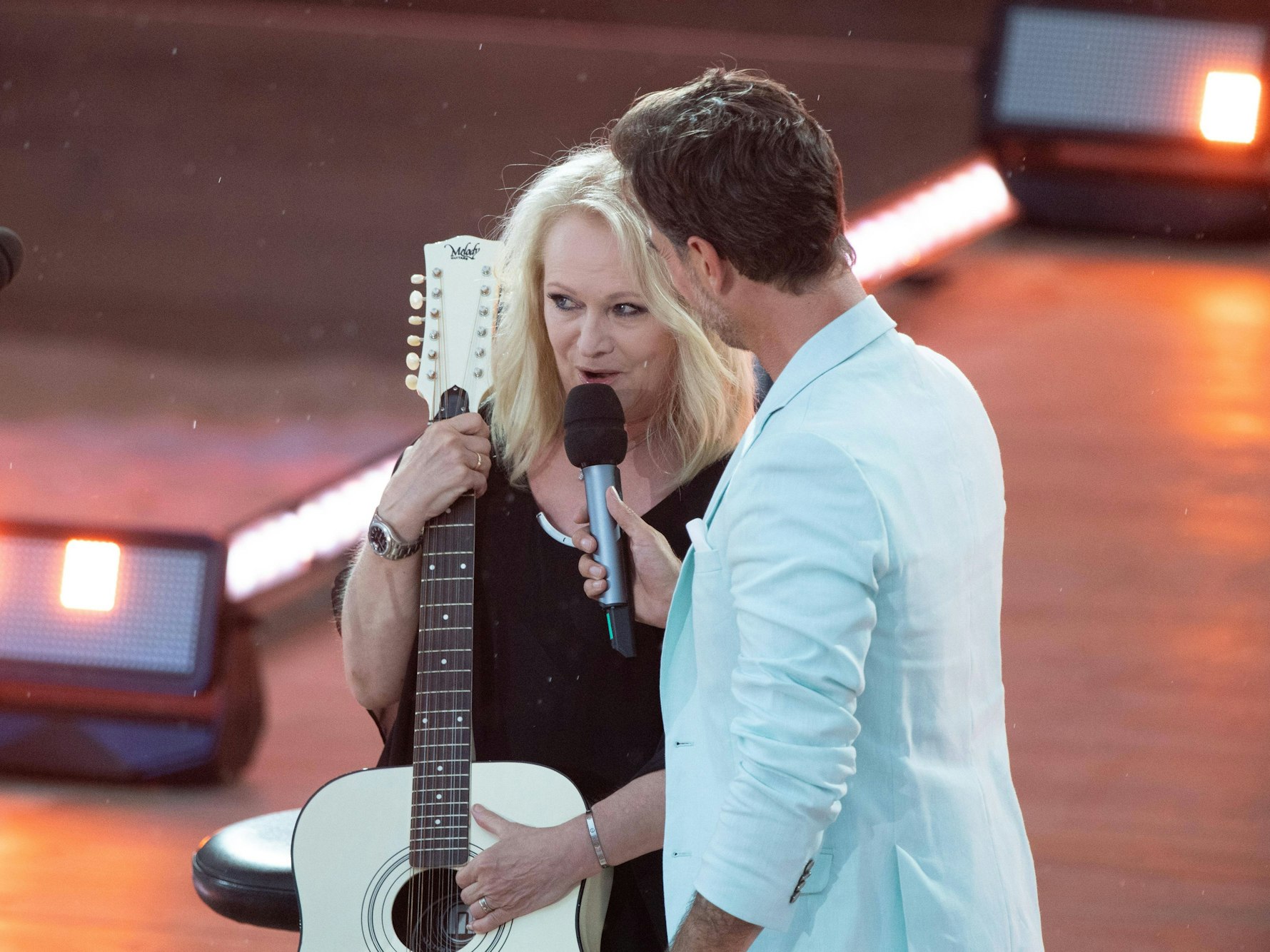 Nicole im Gespräch mit Florian Silbereisen.