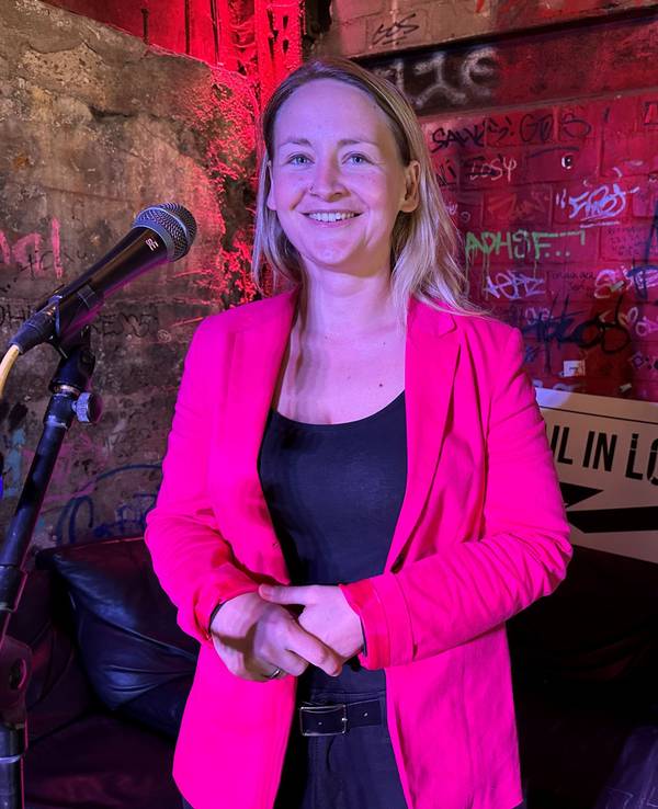 Die Kölnerin Juliana Stockheim veranstaltet die Fail In Love Nights.