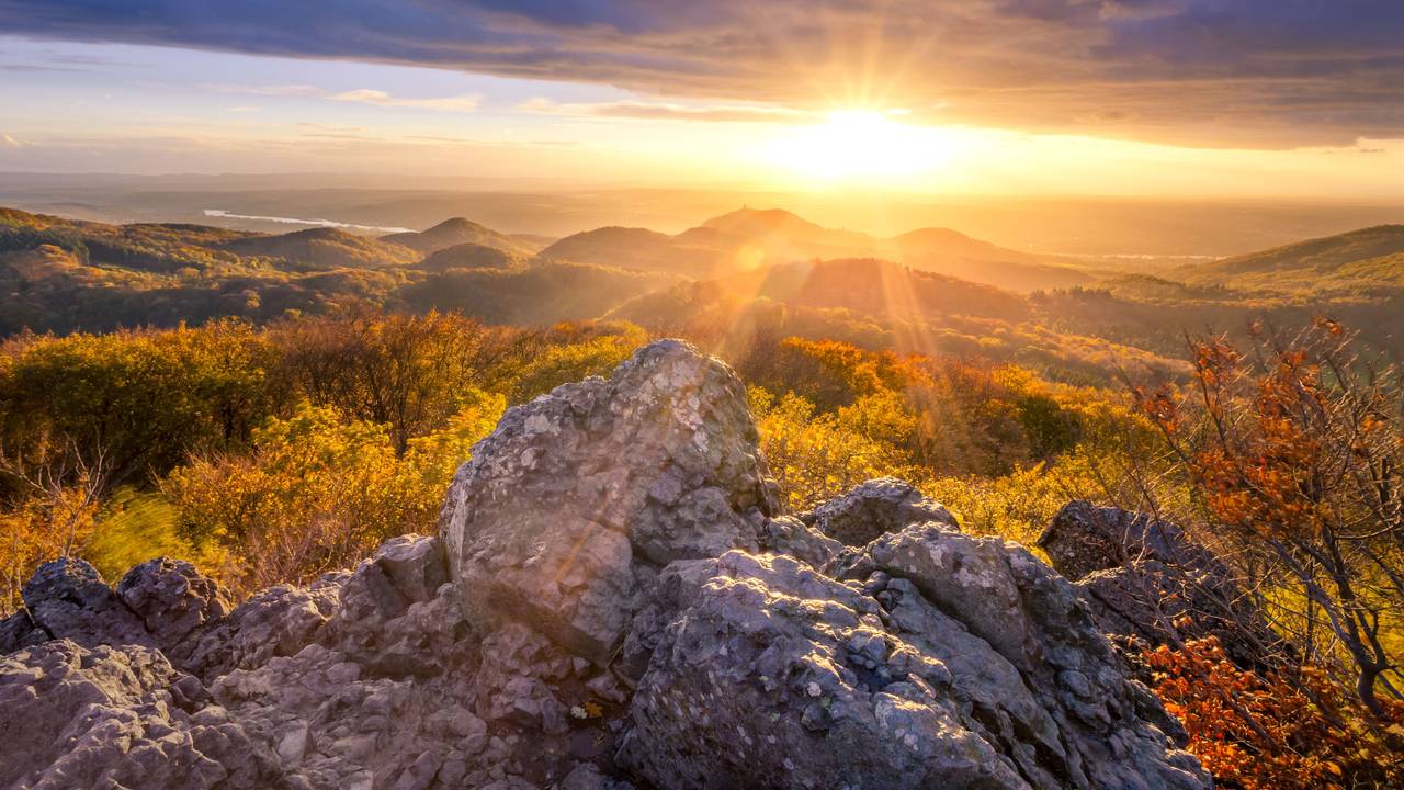 Blick vom Ölberg auf Siebengebirge und Rhein.