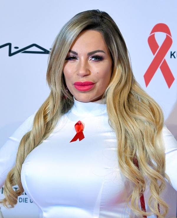 TV-Sternchen Gina-Lisa Lohfink ist auf der Benefizgala "Künstler gegen Aids - Die Gala 2018" im Theater des Westens in Berlin zu Gast.