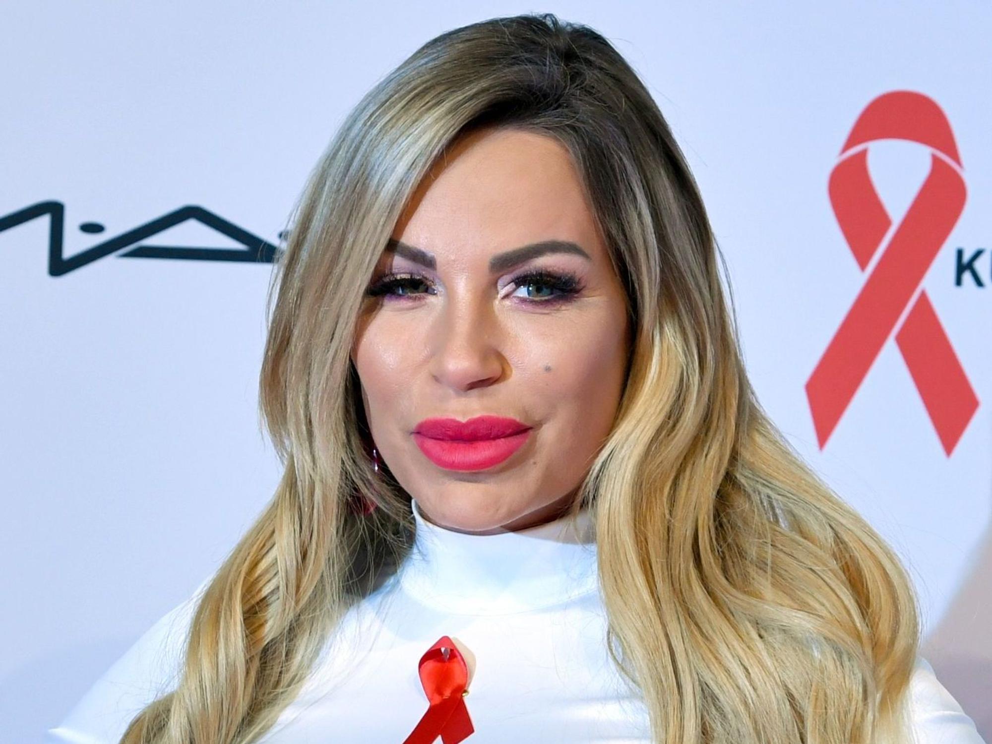 TV-Sternchen Gina-Lisa Lohfink ist auf der Benefizgala "Künstler gegen Aids - Die Gala 2018" im Theater des Westens in Berlin zu Gast.