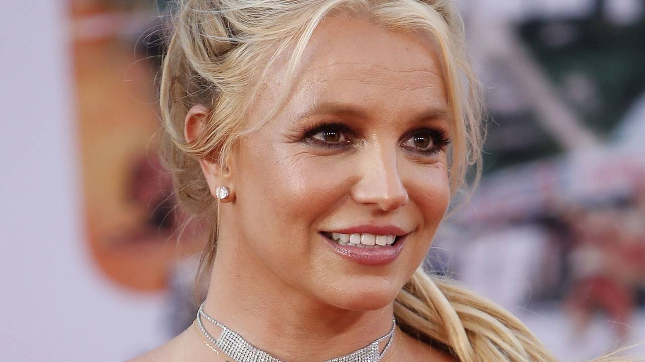 Die Sängerin Britney Spears lächelt in die Kamera.