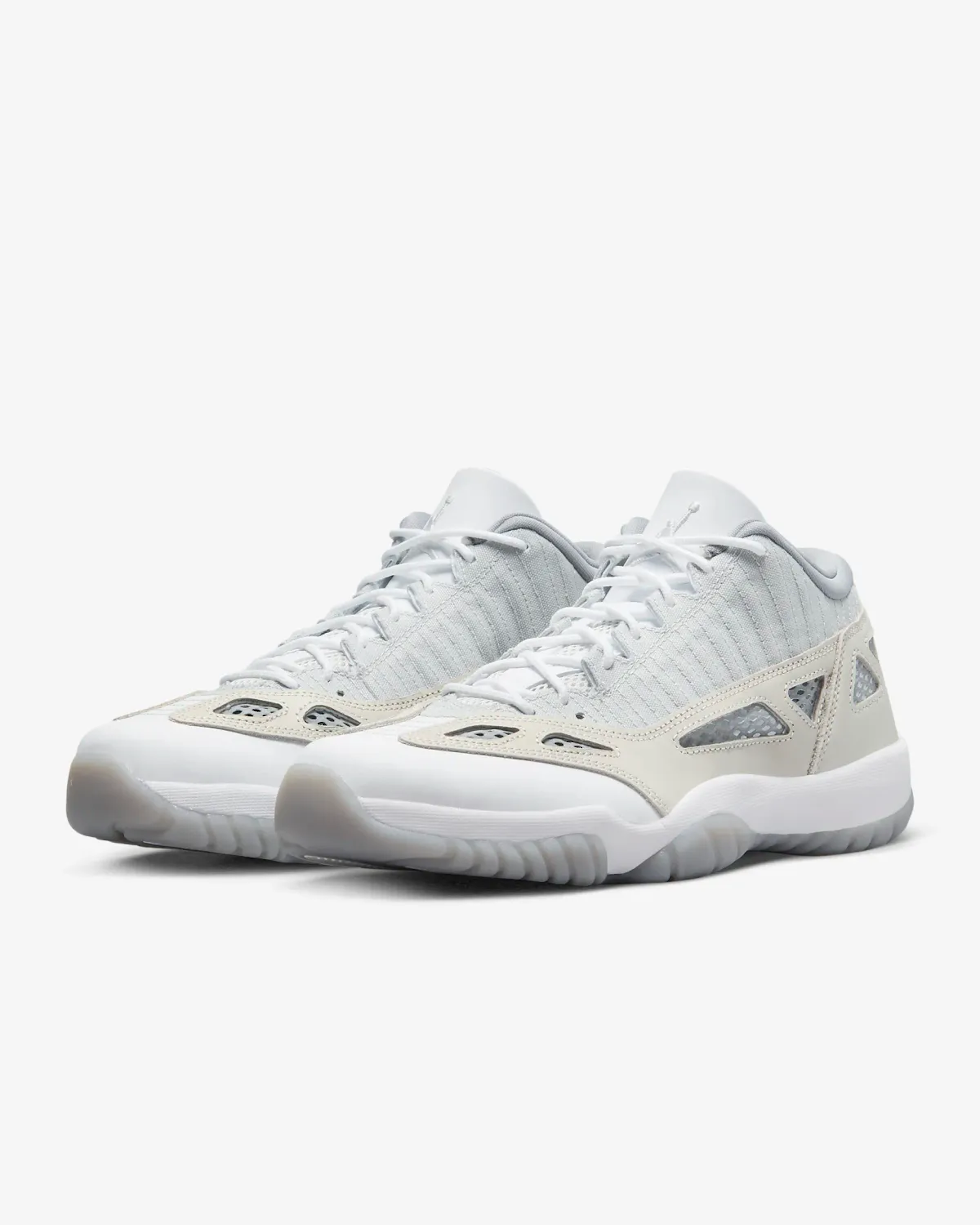 Nike Air Jordan 11 Retro Low IE