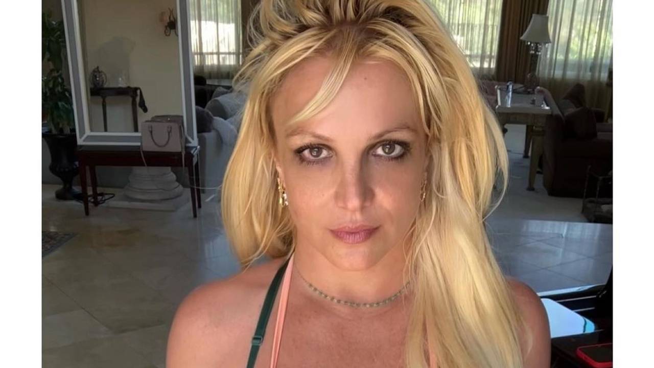 Britney Spears posiert für ein Foto.