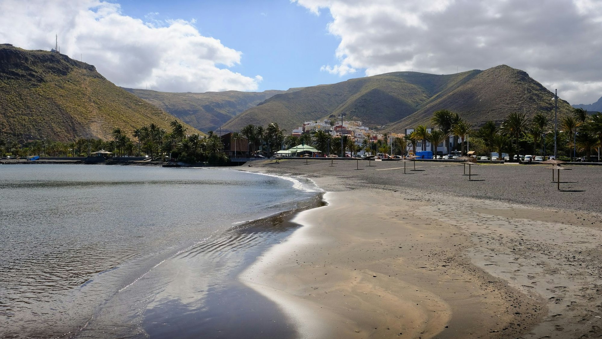 Auf dem Foto sieht man die Playa de San Sebastian.