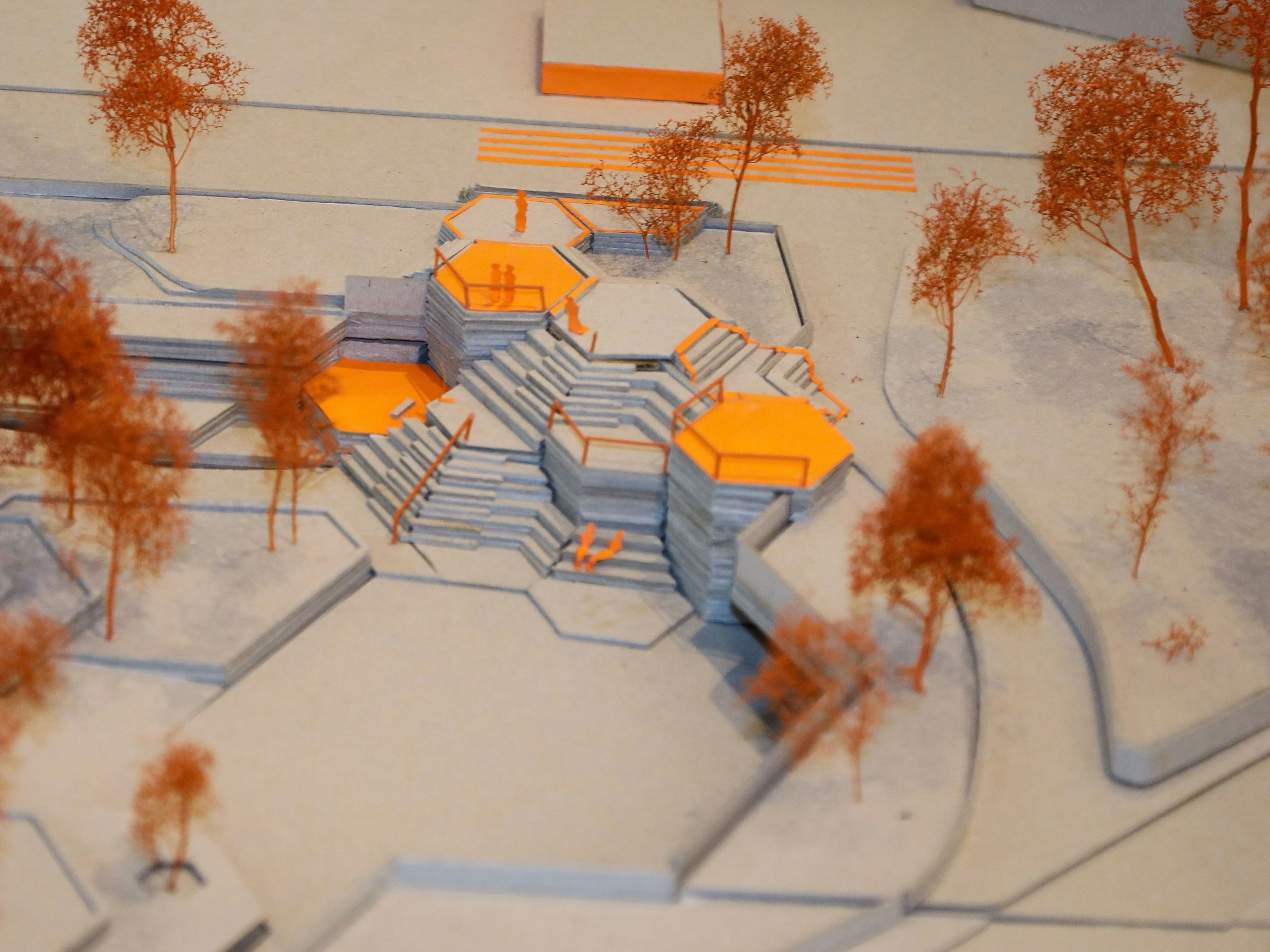 Das Modell zeigt, wie die Freitreppe am Ebertplatz aussehen soll.