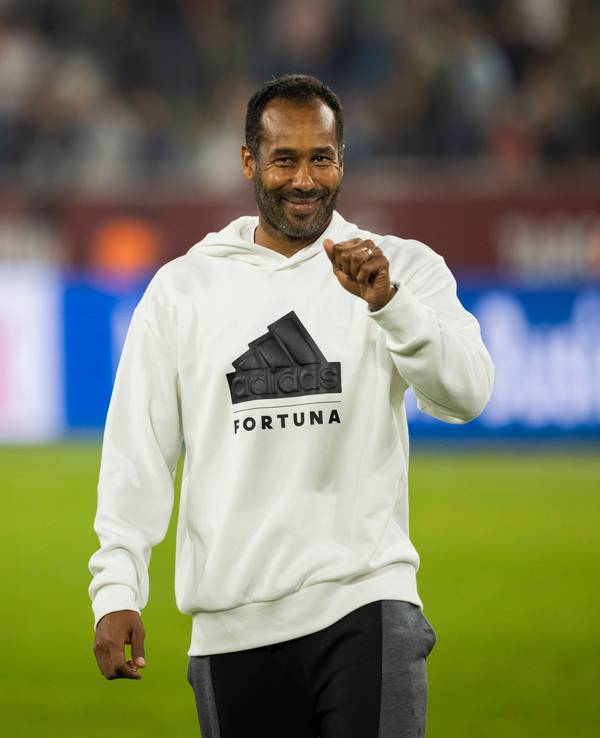 Düsseldorf-Trainer Daniel Thioune beim Spiel gegen Hertha BSC.