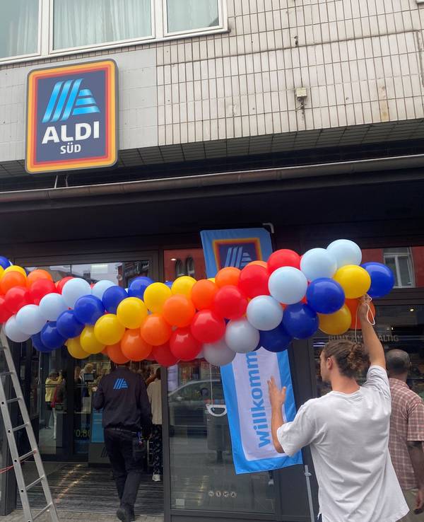 In Köln-Ehrenfeld hat am Donnerstag (17. August 2023) Kölns kleinste Aldi-Filiale eröffnet.