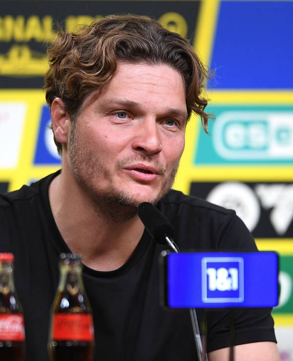 BVB-Trainer Edin Terzic auf der Pressekonferenz nach dem 2:2-Unentschieden gegen Mainz 05.
