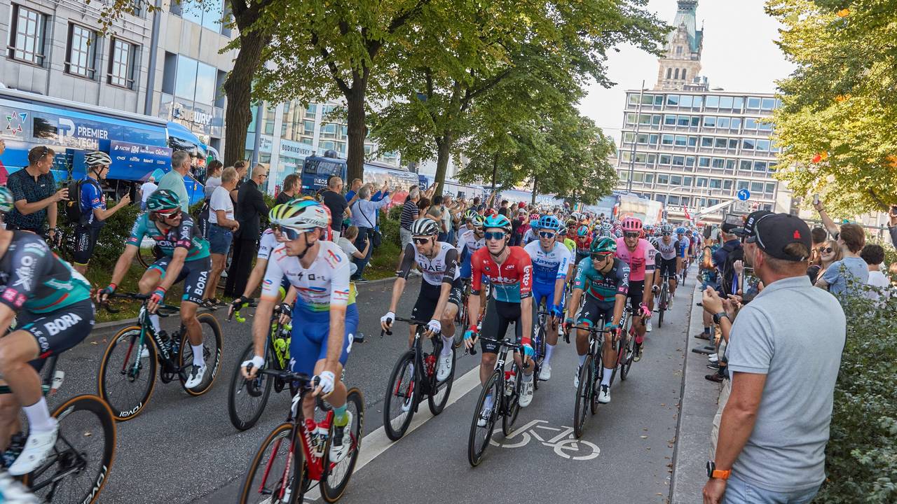 20. August 2023: UCI WorldTour - Cyclassics - Start auf dem Ballindamm.