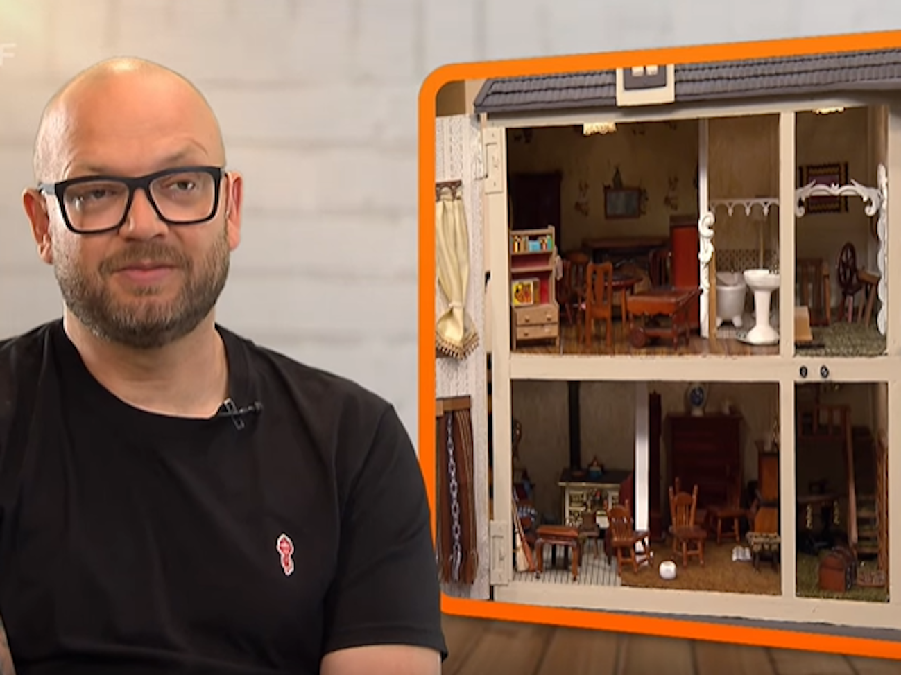 Sven Deutschmanek redet.