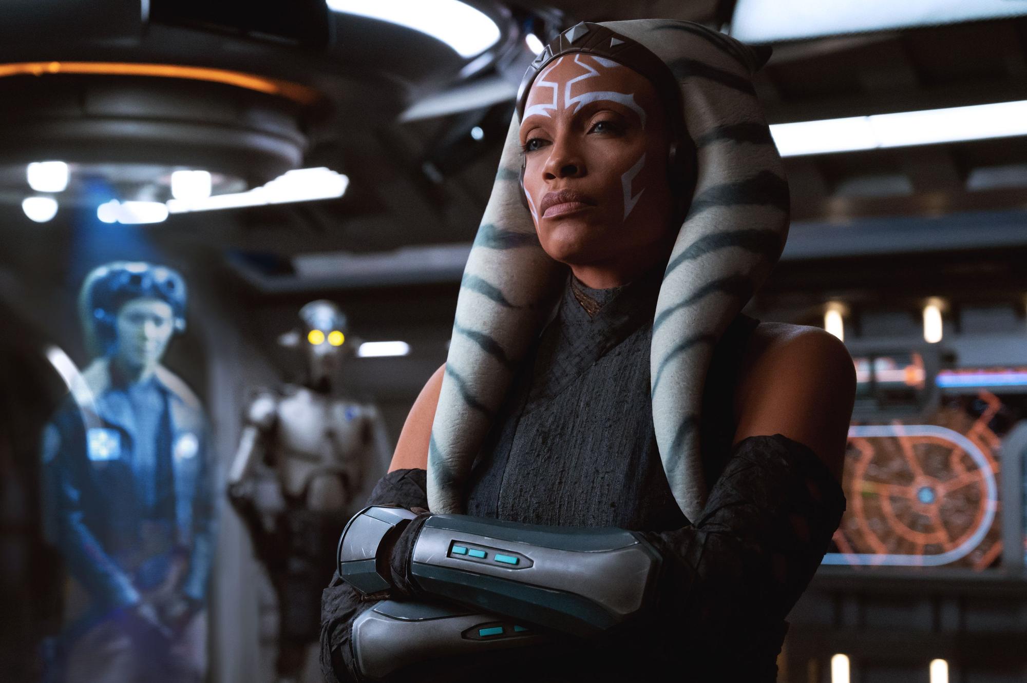 Hera Syndulla (Mary Elizabeth Winstead) and Ahsoka Tano in den Disney+-Serie Ahsoka (ab 23.8.23)