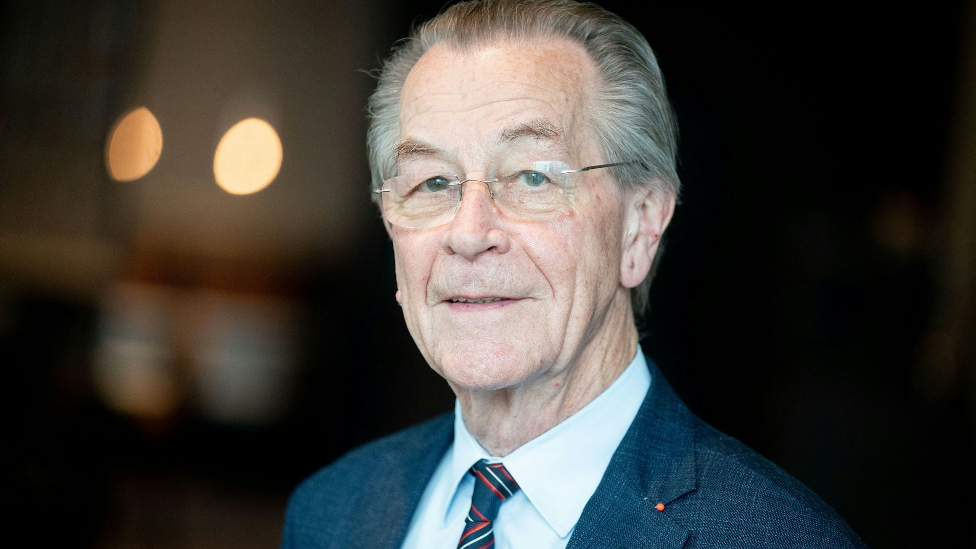 Franz Müntefering (SPD), ehemaliger Vizekanzler, aufgenommen in einem Hotel am Rande eines Interviews mit Journalisten der Deutschen Presse-Agentur.