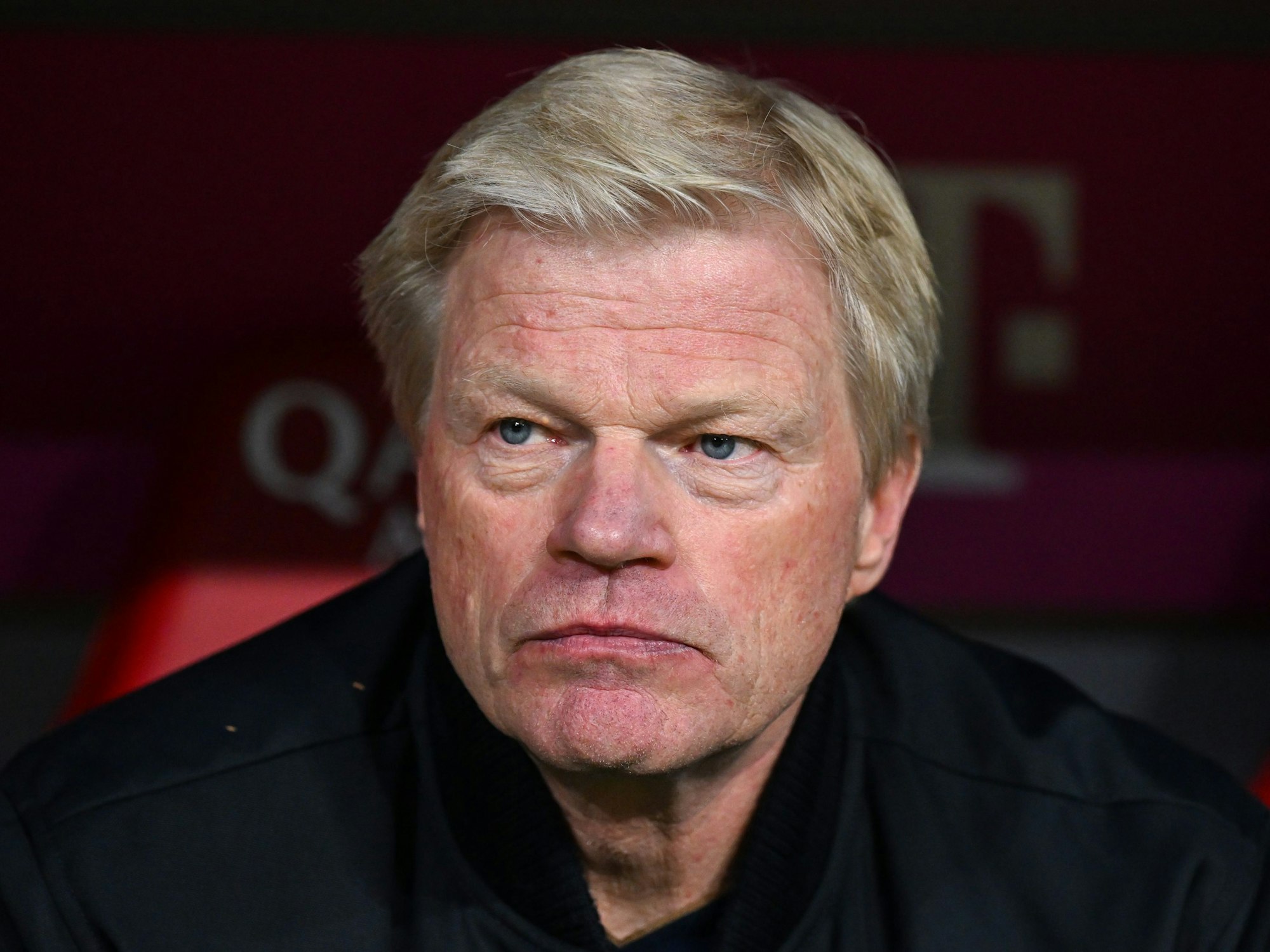 Oliver Kahn, Vorstandsvorsitzender der FC Bayern München AG, kommt vor dem Spiel in das Stadion.