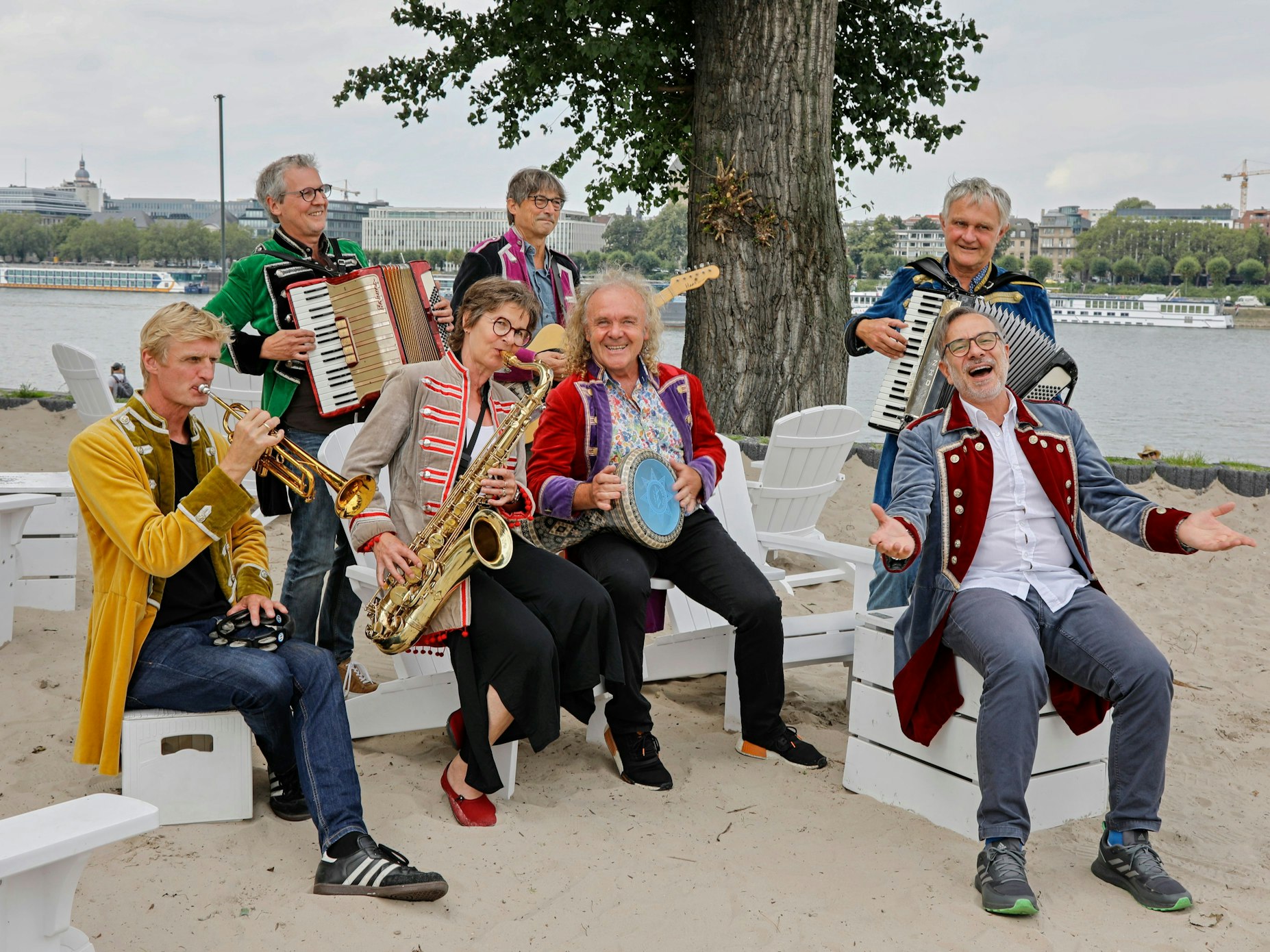 Köbes Underground stimmten sich im Beach Club des Tanzbrunnens auf ihr Konzert ein.