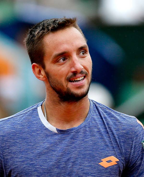 Viktor Troicki bei einem Match bei den French Open in Paris