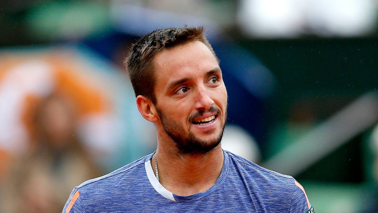 Viktor Troicki bei einem Match bei den French Open in Paris