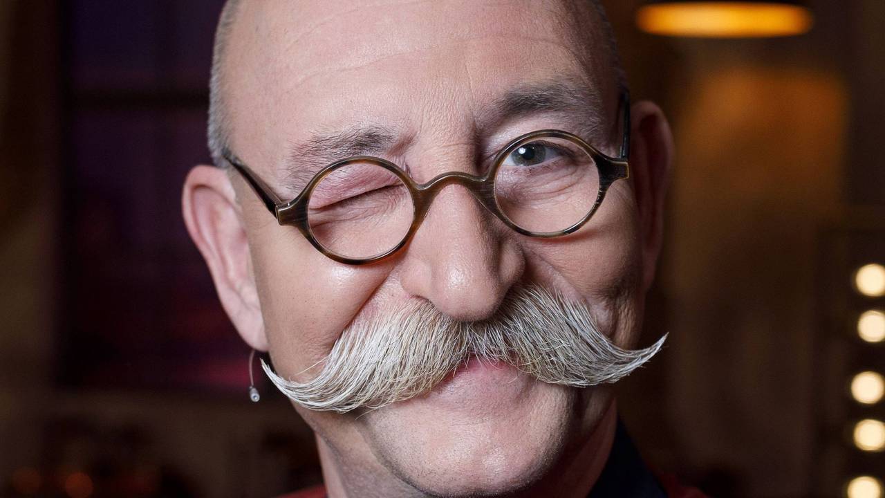 Horst Lichter zwinkert.