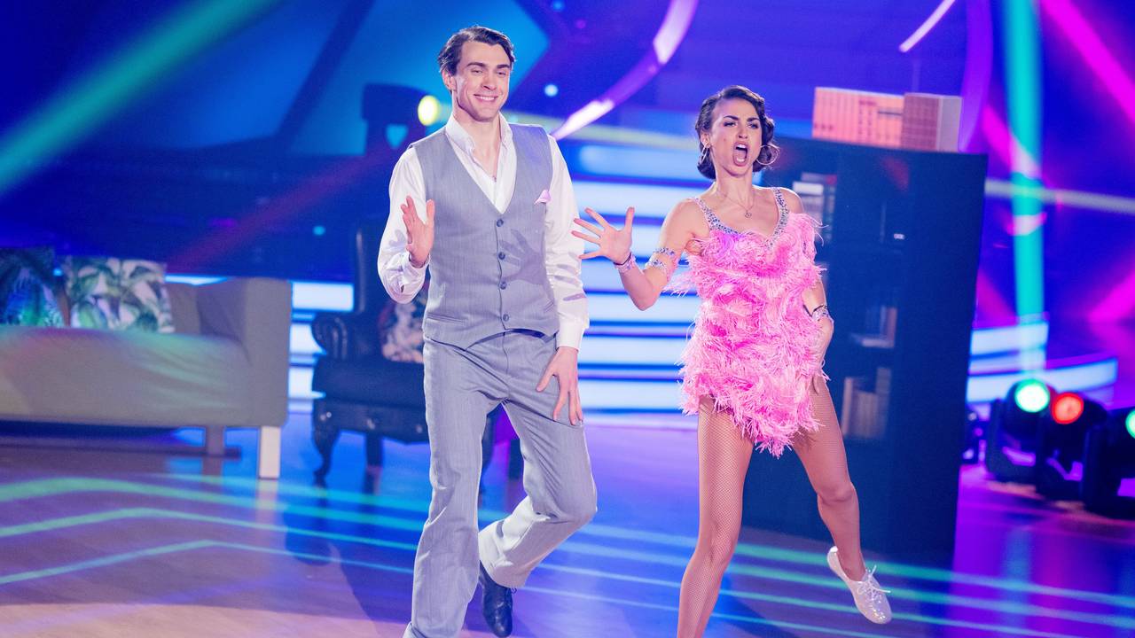 Timon Krause, Mentalist, und Ekaterina Leonova, Profitänzerin, tanzen in der RTL-Tanzshow „Let's Dance“ im Coloneum.