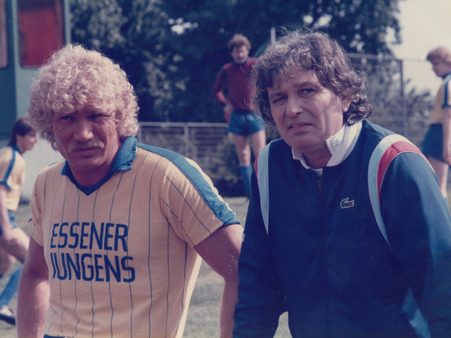 Julian und Freund Hakko.