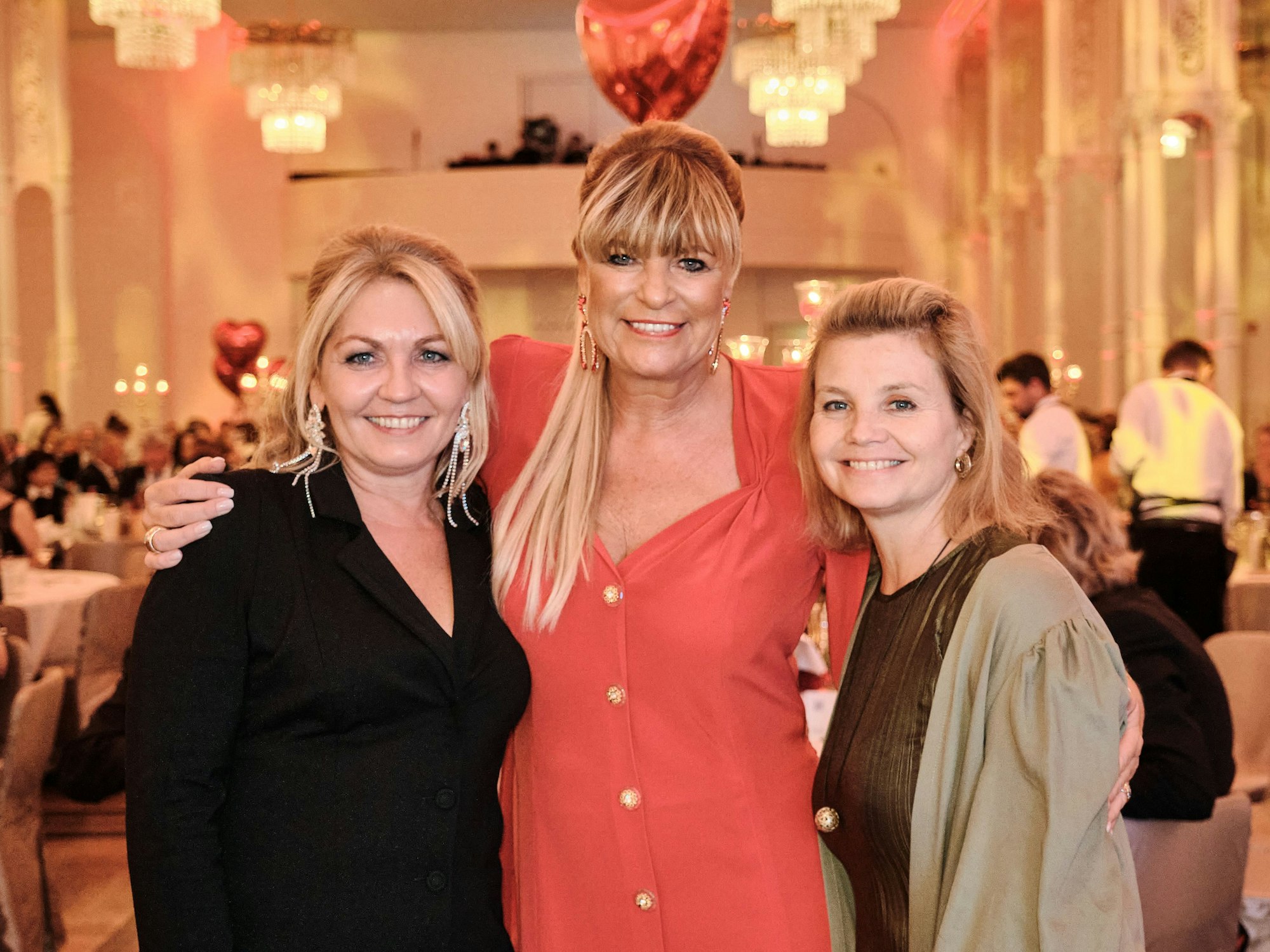 Uschi Brauckmann mit Annette Frier und Susanne Diessner-Trum.