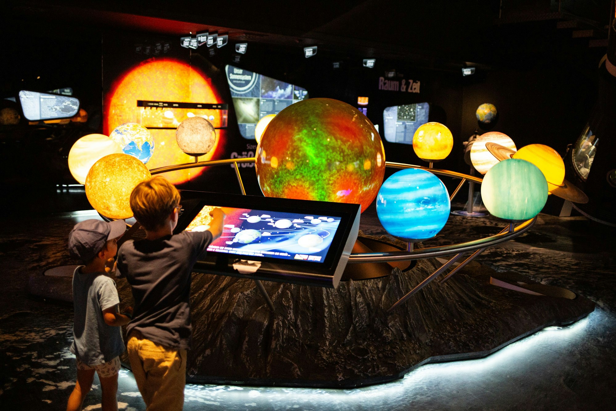 Die Planetenwaage im Haus der Natur.