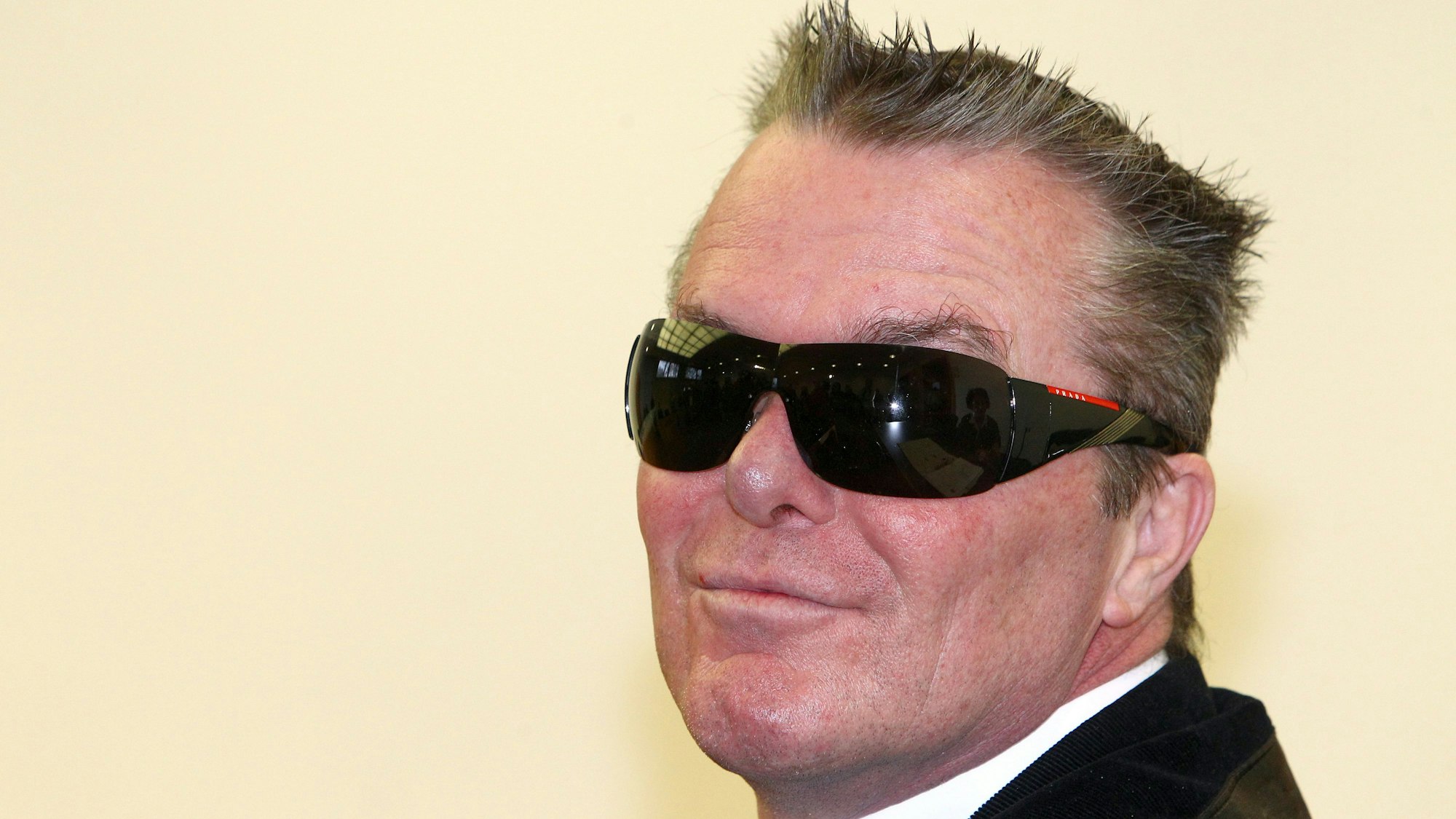 Prinz Marcus von Anhalt sitzt am 19.11.2014 im Landgericht Augsburg (Bayern).