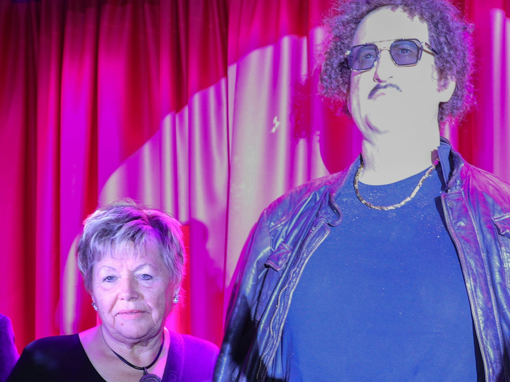 Buchvorstellung „Wenn es Nacht wird - Schäfers Nas“: Witwe Petra