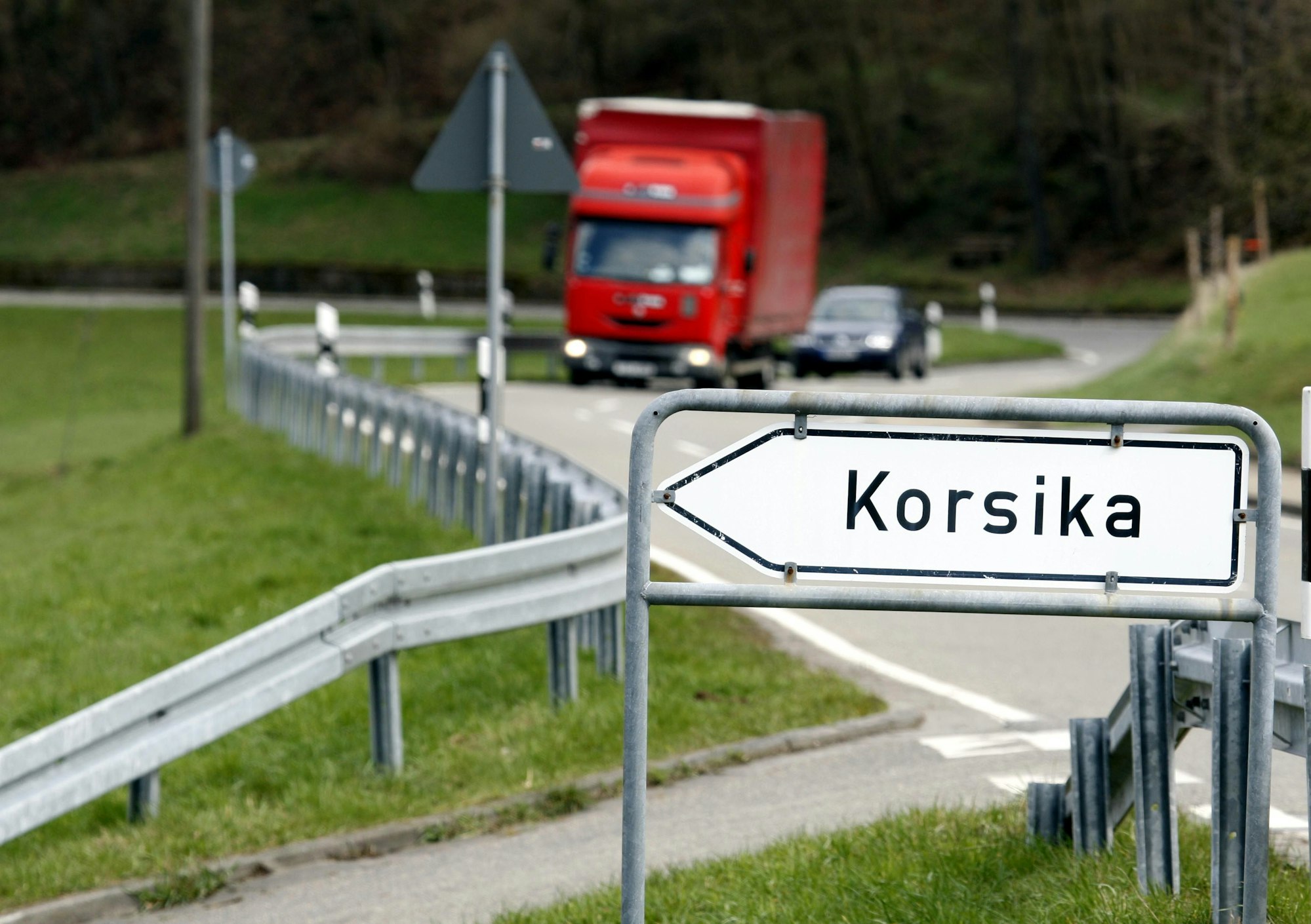 Ortsschild zur Ansiedlung "Korsika" in Wald-Michelbach