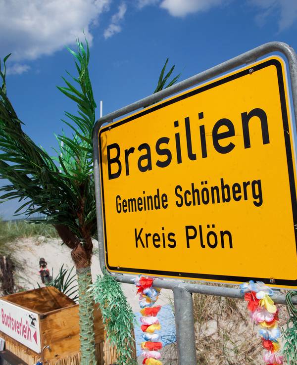 Der Strandabschnitt Brasilien gehört zur Gemeinde Schönberg und liegt an der Ostsee zwischen den Schönberger Ortsteilen Kalifornien und Schönberger Strand.